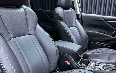 Subaru Forester, 2019 год, 2 115 000 рублей, 5 фотография