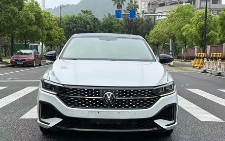 Volkswagen Lavida, 2023 год, 1 270 000 рублей, 2 фотография