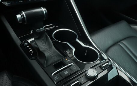 KIA K5, 2020 год, 2 318 000 рублей, 24 фотография