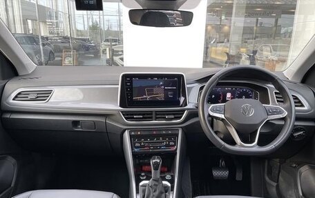 Volkswagen T-Roc I, 2023 год, 1 410 007 рублей, 8 фотография
