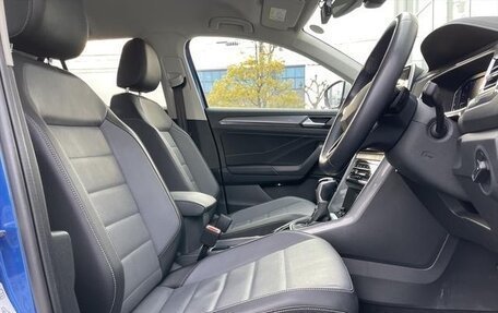 Volkswagen T-Roc I, 2023 год, 1 410 007 рублей, 13 фотография