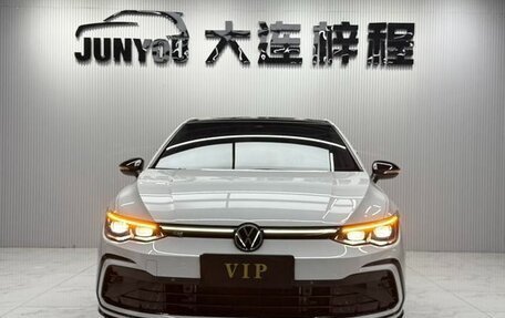 Volkswagen Golf VIII, 2022 год, 1 556 000 рублей, 2 фотография
