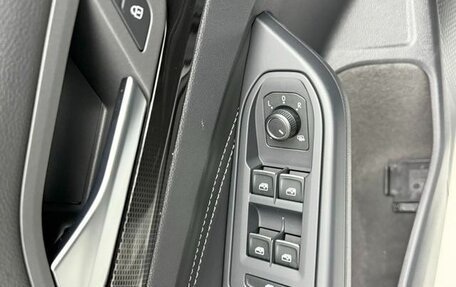 Volkswagen Golf VIII, 2022 год, 1 556 000 рублей, 13 фотография