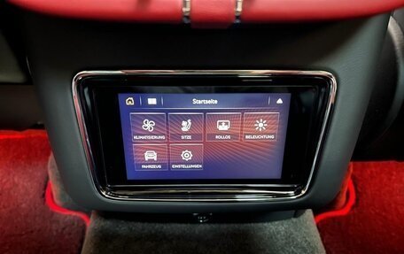 Bentley Bentayga I, 2021 год, 21 000 000 рублей, 15 фотография