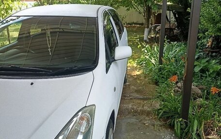 Toyota Wish II, 2003 год, 750 000 рублей, 3 фотография