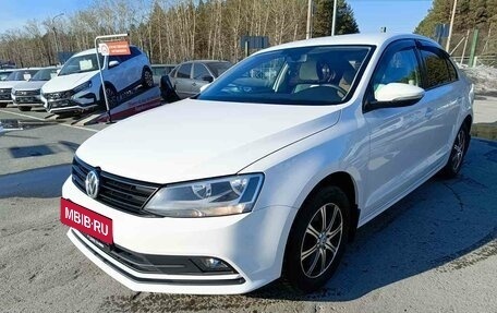 Volkswagen Jetta VI, 2015 год, 979 995 рублей, 3 фотография