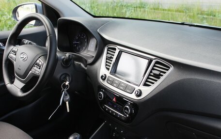 Hyundai Solaris II рестайлинг, 2019 год, 1 320 000 рублей, 7 фотография