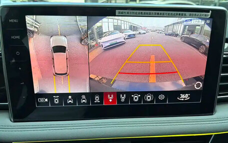 Volkswagen Tiguan II, 2023 год, 2 620 000 рублей, 11 фотография
