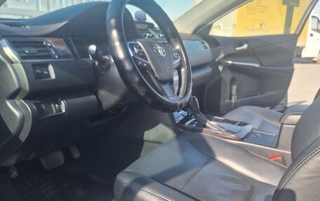 Toyota Camry, 2016 год, 1 900 000 рублей, 7 фотография