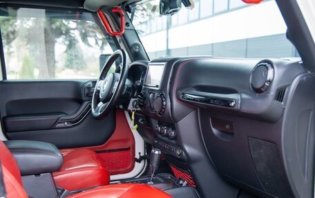 Jeep Wrangler, 2016 год, 4 100 000 рублей, 9 фотография