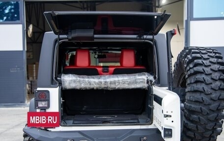 Jeep Wrangler, 2016 год, 4 100 000 рублей, 14 фотография