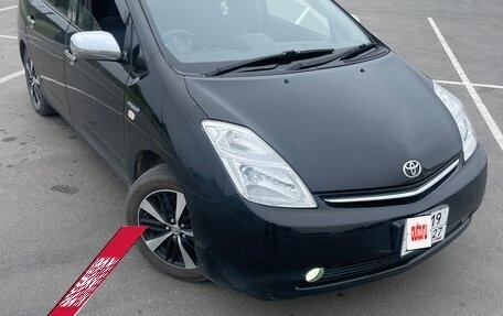 Toyota Prius, 2007 год, 690 000 рублей, 4 фотография