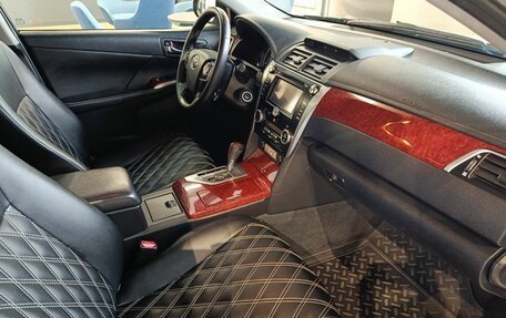 Toyota Camry, 2013 год, 1 599 000 рублей, 8 фотография