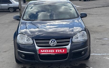 Volkswagen Jetta VI, 2010 год, 635 000 рублей, 4 фотография