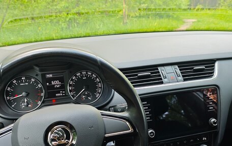 Skoda Octavia, 2017 год, 2 000 000 рублей, 12 фотография