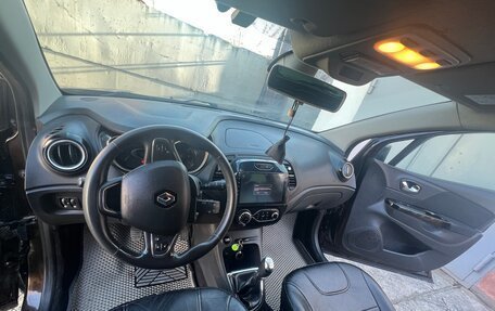 Renault Kaptur I рестайлинг, 2017 год, 1 300 000 рублей, 4 фотография