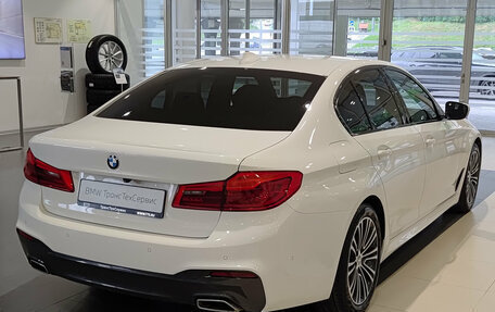 BMW 5 серия, 2018 год, 3 600 000 рублей, 6 фотография