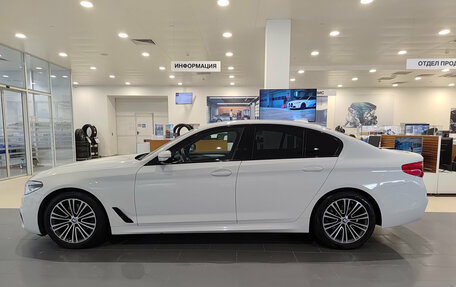 BMW 5 серия, 2018 год, 3 600 000 рублей, 10 фотография