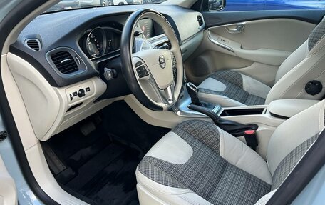 Volvo V40 Cross Country I, 2018 год, 1 799 000 рублей, 10 фотография