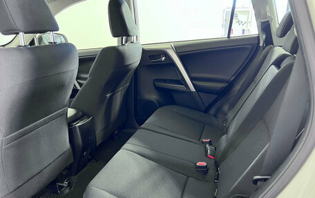 Toyota RAV4, 2015 год, 2 147 000 рублей, 23 фотография