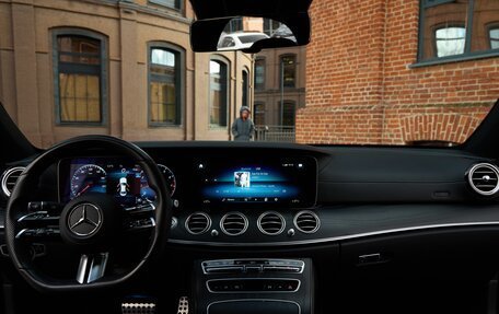 Mercedes-Benz E-Класс, 2022 год, 5 700 000 рублей, 12 фотография