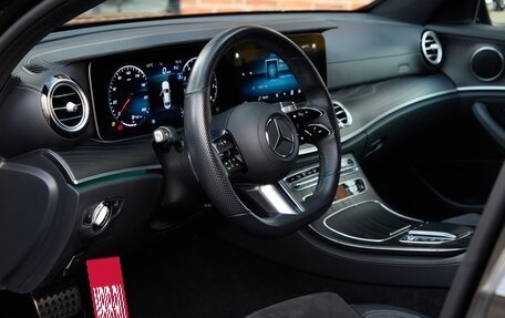 Mercedes-Benz E-Класс, 2022 год, 5 700 000 рублей, 13 фотография