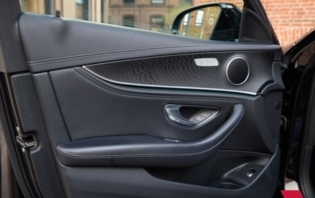 Mercedes-Benz E-Класс, 2022 год, 5 700 000 рублей, 15 фотография