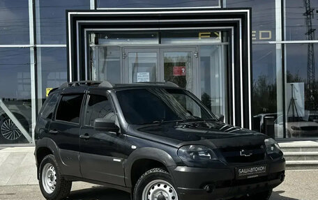 Chevrolet Niva I рестайлинг, 2013 год, 450 000 рублей, 3 фотография