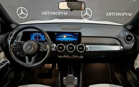 Mercedes-Benz GLB, 2021 год, 4 290 000 рублей, 14 фотография