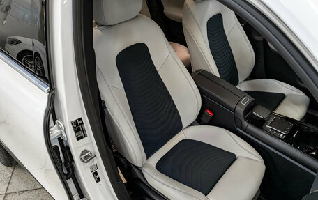 Mercedes-Benz GLB, 2021 год, 4 290 000 рублей, 23 фотография
