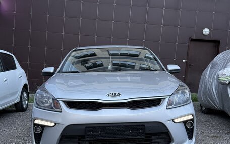 KIA Rio IV, 2018 год, 1 200 000 рублей, 2 фотография