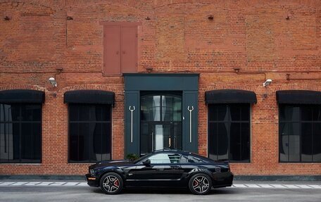 Ford Mustang VI рестайлинг, 2007 год, 5 500 000 рублей, 2 фотография