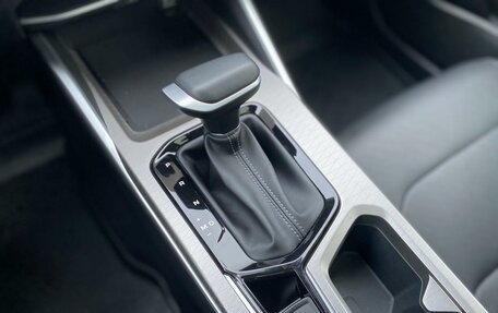 Geely Emgrand, 2024 год, 1 999 000 рублей, 16 фотография