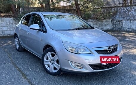 Opel Astra J, 2012 год, 800 000 рублей, 3 фотография