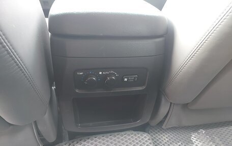 Toyota Land Cruiser Prado 120 рестайлинг, 2008 год, 2 150 000 рублей, 18 фотография