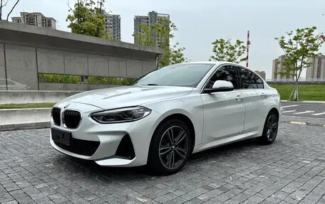 BMW 1 серия, 2023 год, 1 720 000 рублей, 3 фотография