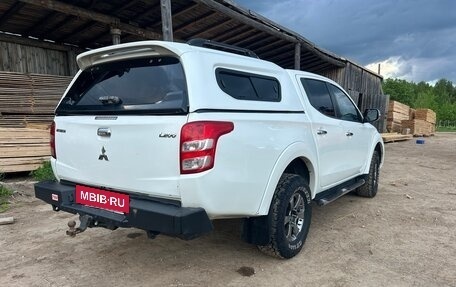 Mitsubishi L200 IV рестайлинг, 2015 год, 2 010 000 рублей, 9 фотография