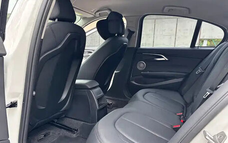 BMW 1 серия, 2023 год, 1 720 000 рублей, 14 фотография