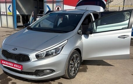 KIA cee'd III, 2014 год, 920 000 рублей, 2 фотография