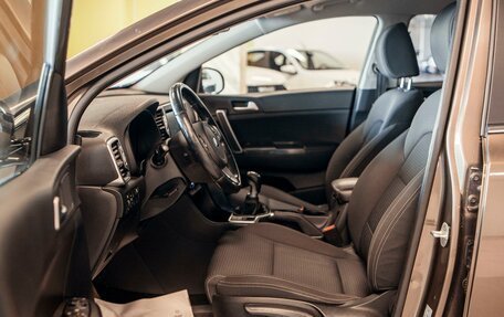 KIA Sportage IV рестайлинг, 2018 год, 2 318 000 рублей, 8 фотография