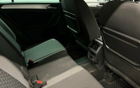 Volkswagen Tiguan II, 2018 год, 2 550 000 рублей, 21 фотография