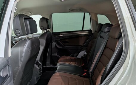 Volkswagen Tiguan II, 2021 год, 3 050 000 рублей, 4 фотография