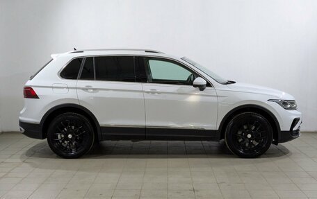 Volkswagen Tiguan II, 2021 год, 3 050 000 рублей, 11 фотография