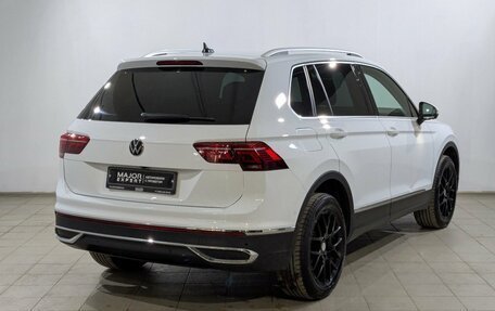 Volkswagen Tiguan II, 2021 год, 3 050 000 рублей, 14 фотография
