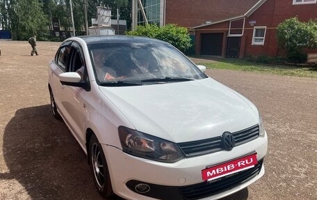 Volkswagen Polo VI (EU Market), 2014 год, 520 000 рублей, 4 фотография