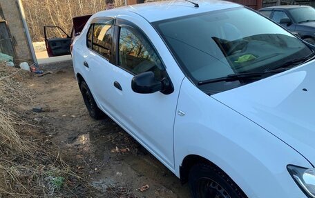 Renault Logan II, 2016 год, 360 000 рублей, 2 фотография