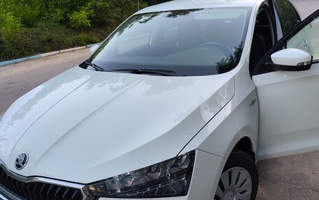 Skoda Rapid II, 2020 год, 1 600 000 рублей, 2 фотография