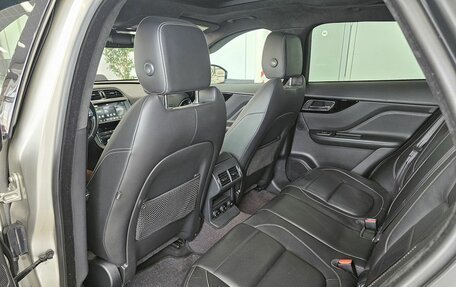 Jaguar F-Pace, 2016 год, 3 269 000 рублей, 15 фотография