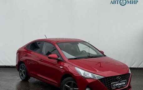 Hyundai Solaris II рестайлинг, 2021 год, 1 575 000 рублей, 3 фотография