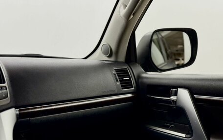 Toyota Land Cruiser 200, 2015 год, 3 740 000 рублей, 18 фотография